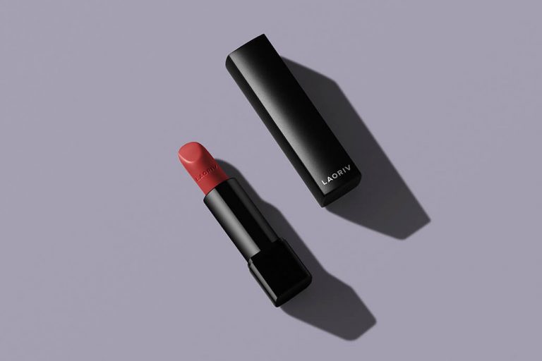 lipstick logo mockup
