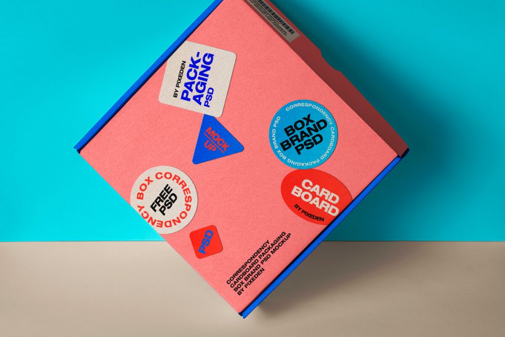 Free Kraft Paper Delivery Mailer Box Mockup PSD