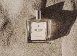 Free Clear Glass Perfume Bottle Mockup PSD