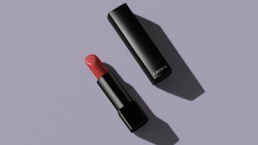 lipstick logo mockup