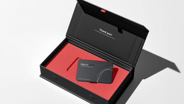 Free Membership Card with Magnetic Box Mockup 1