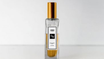 front view of a slim cologne perfume scent bottle mockup 1