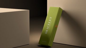 Free Bracelet Jewelry Box Mockup 1
