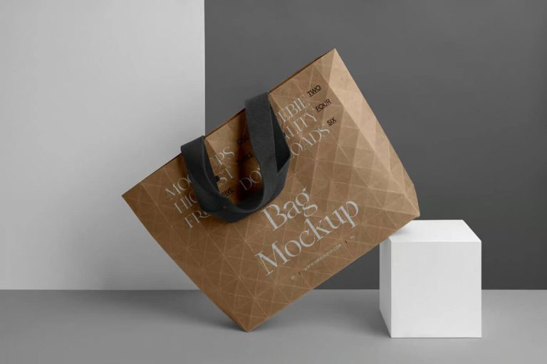 Free Kraft Paper Shopping Bag Mockup PSD