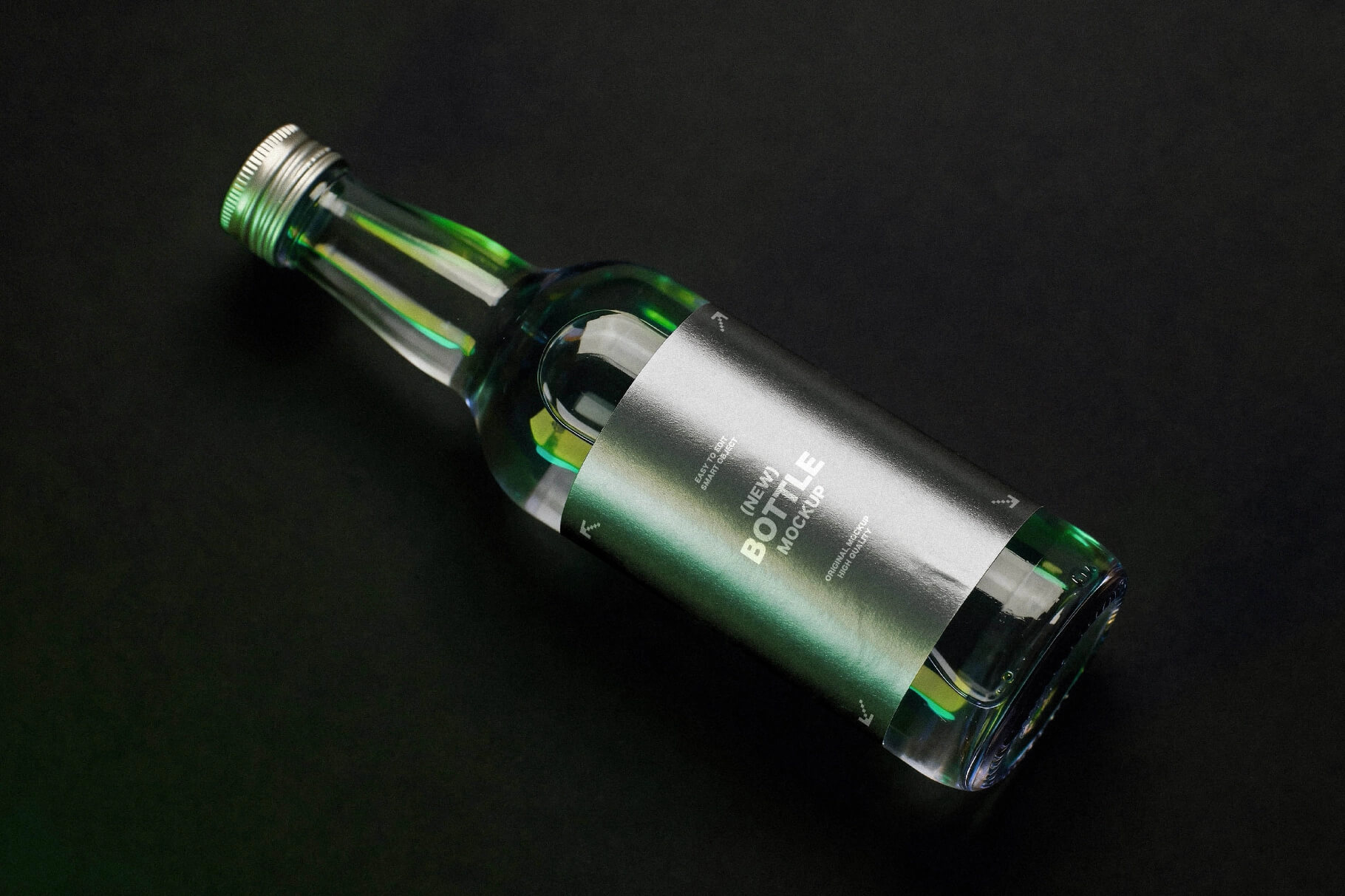 Free Bottle Label Mockup With Metallic Wrap PSD