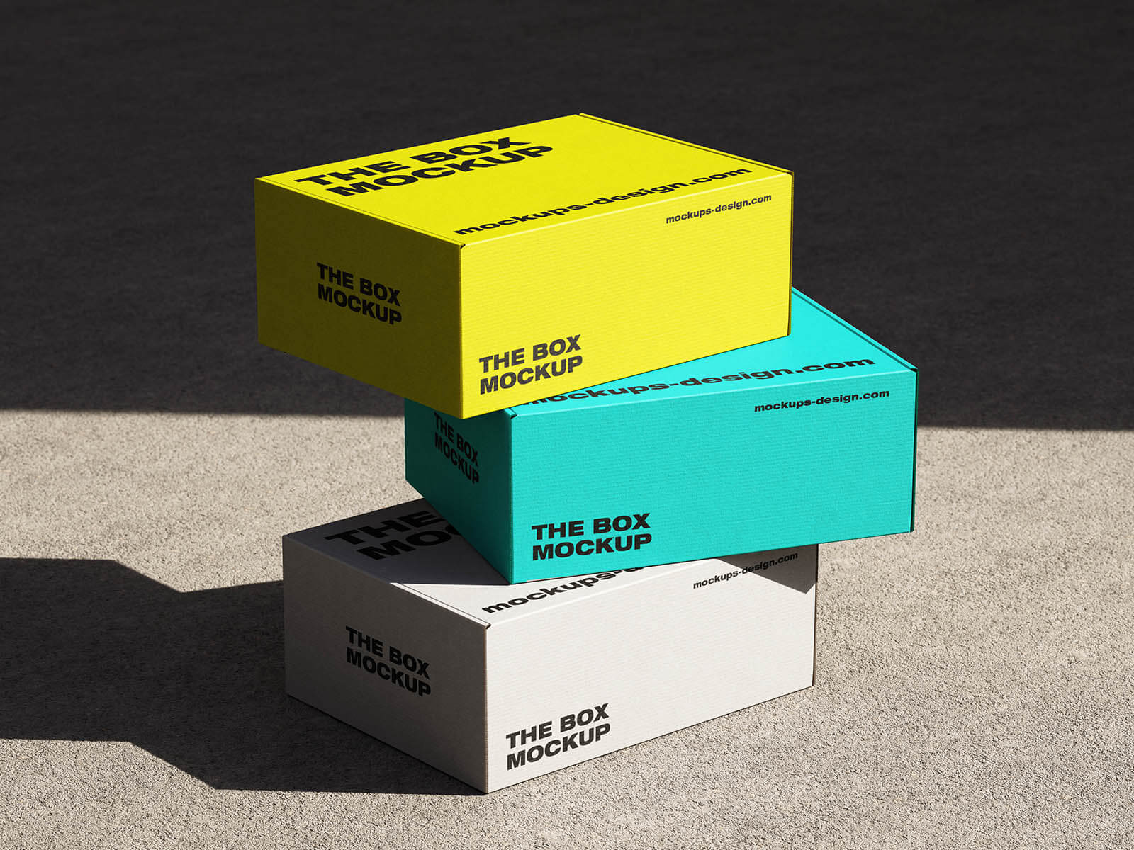 3 Free Corrugated Mailer Box Mockup PSD3