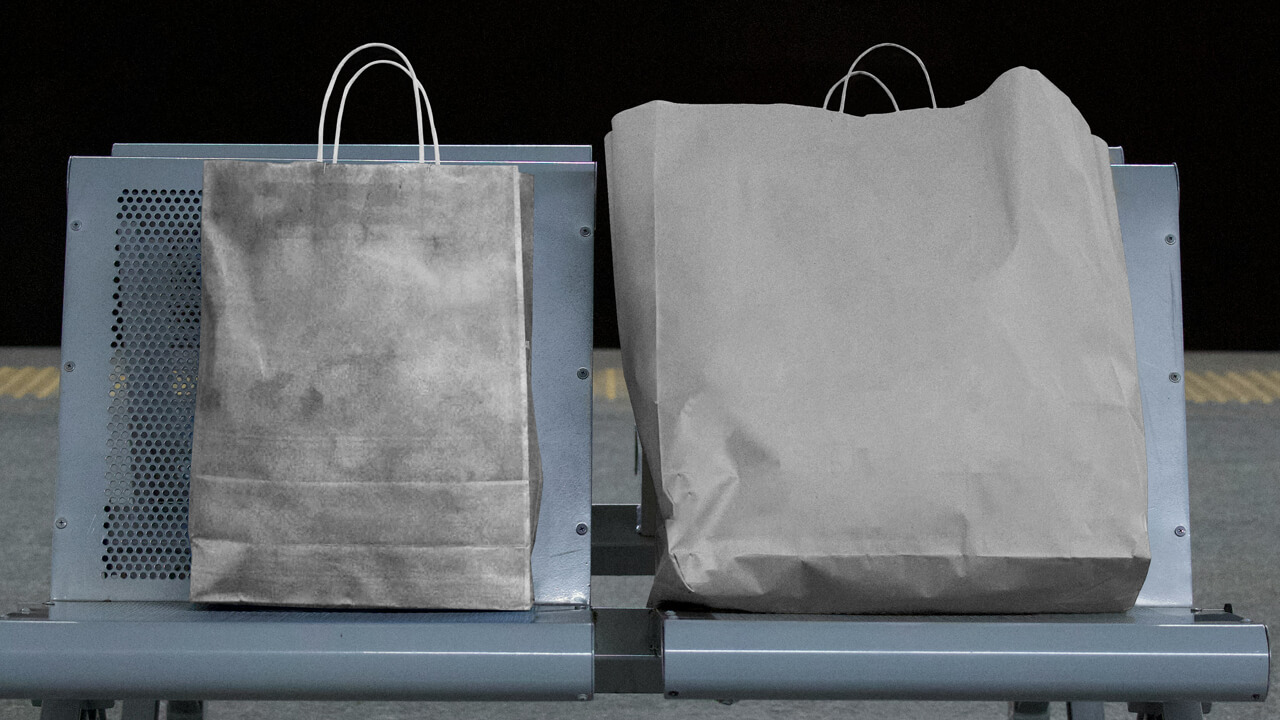 Free Shopping Bags Mockup – PSD