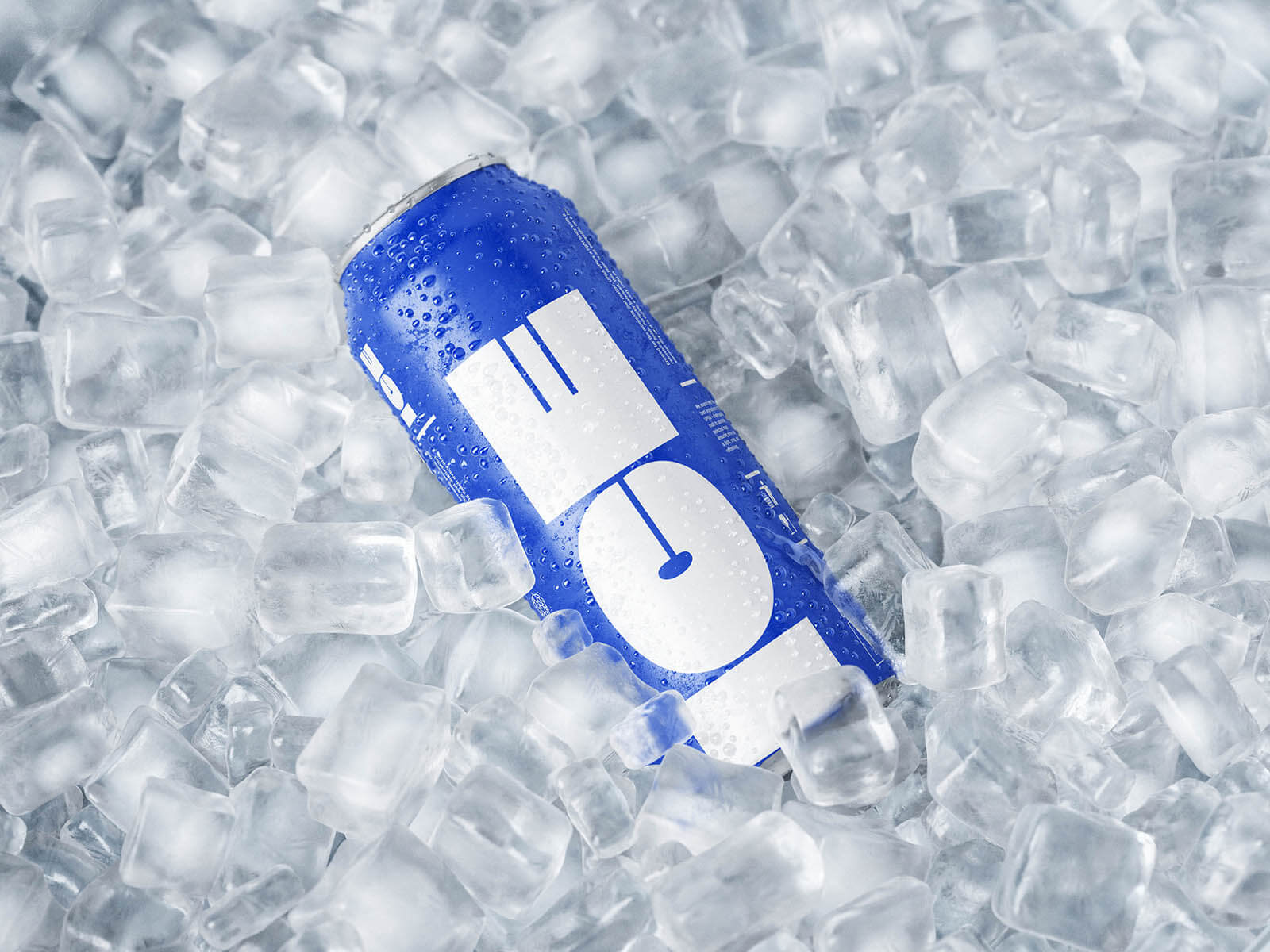 Free Ice Bucket Can Mockup PSD2