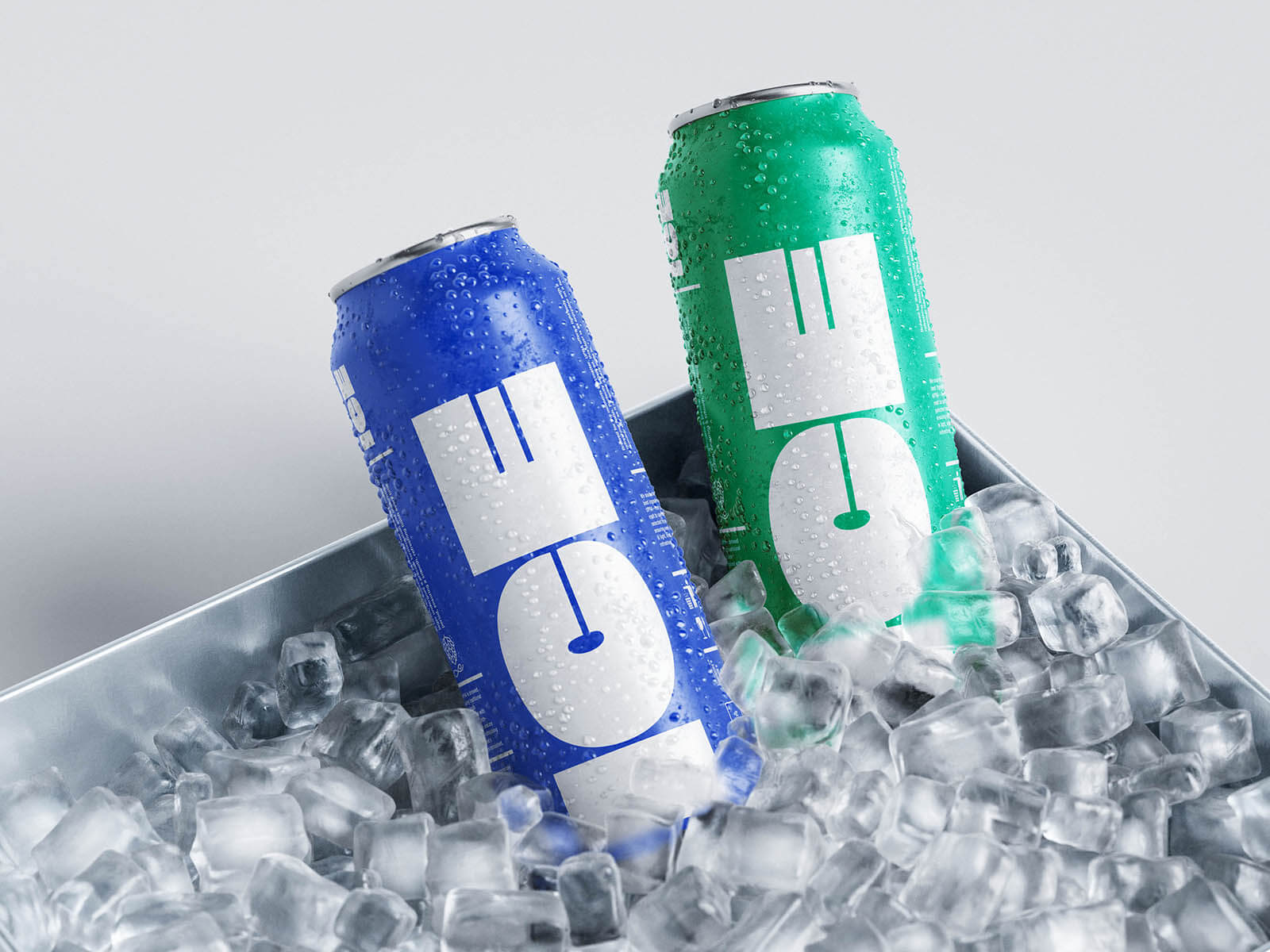 Free Ice Bucket Can Mockup PSD4